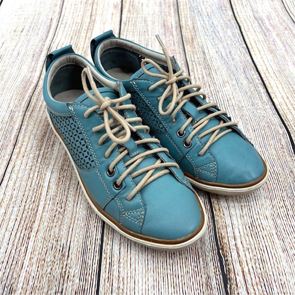 Geox Respira Women's Size 9 Blue Leather Perforated Cutout Low Top Sneakers